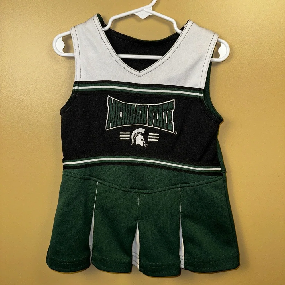 Collegiate Outfitters show your